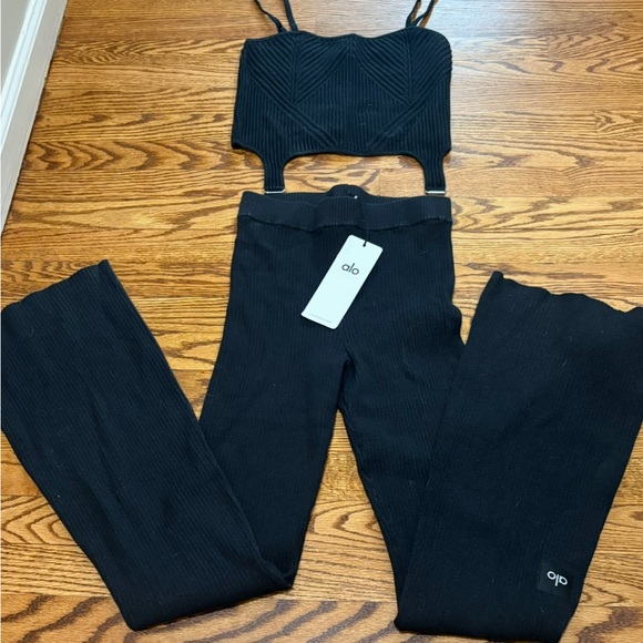 Black Ribbed Two-Piece Set NWT
Alo - Picture 2 of 5